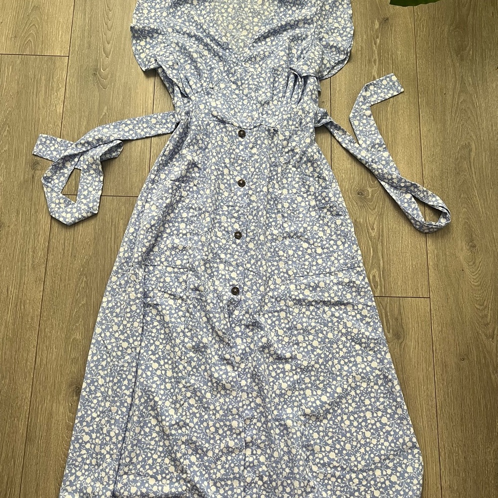 Sienna Sky Light Blue Floral Midi Dress